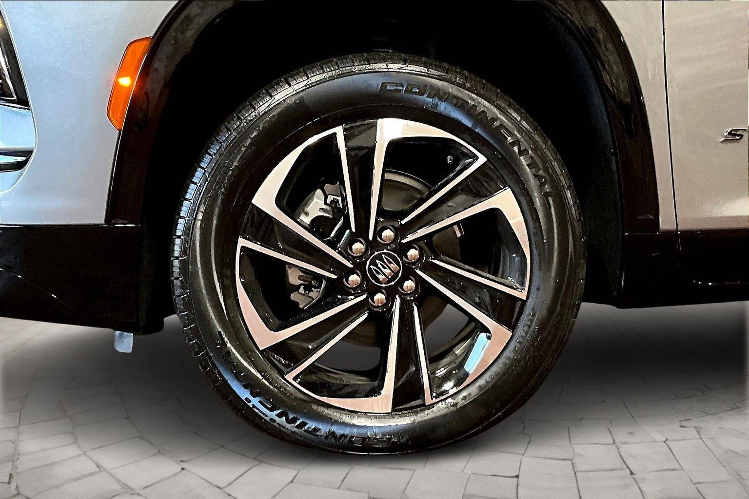 2026 Buick Enclave Avenir photo 23
