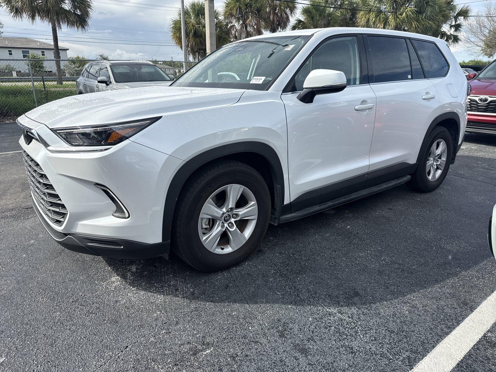 White (Wind Chill Pearl) 2026 Toyota Grand Highlander   8-Speed Automatic