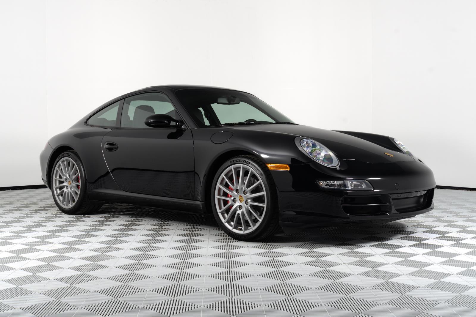 2005 Porsche 911 Carrera S Coupe RWD