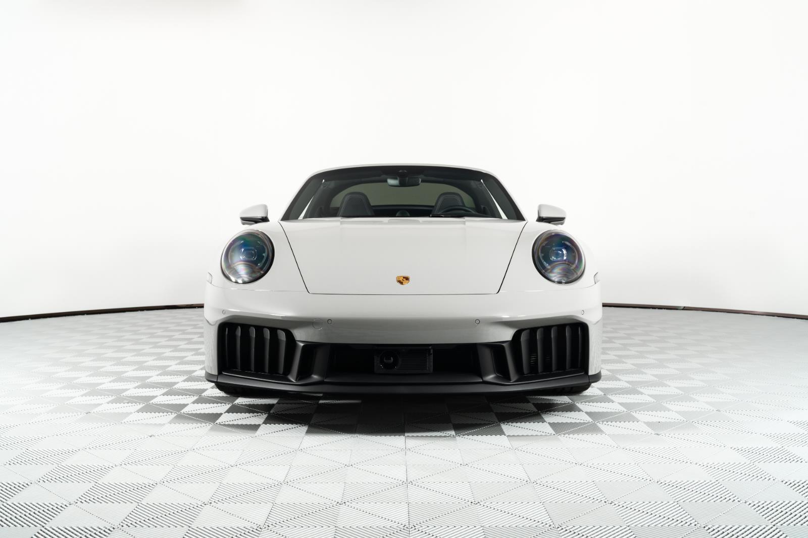 2025 Porsche 911 GTS - Photo 10