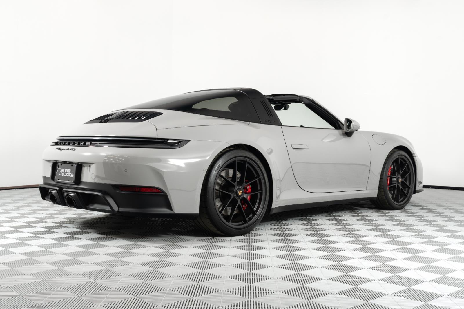2025 Porsche 911 GTS - Photo 8