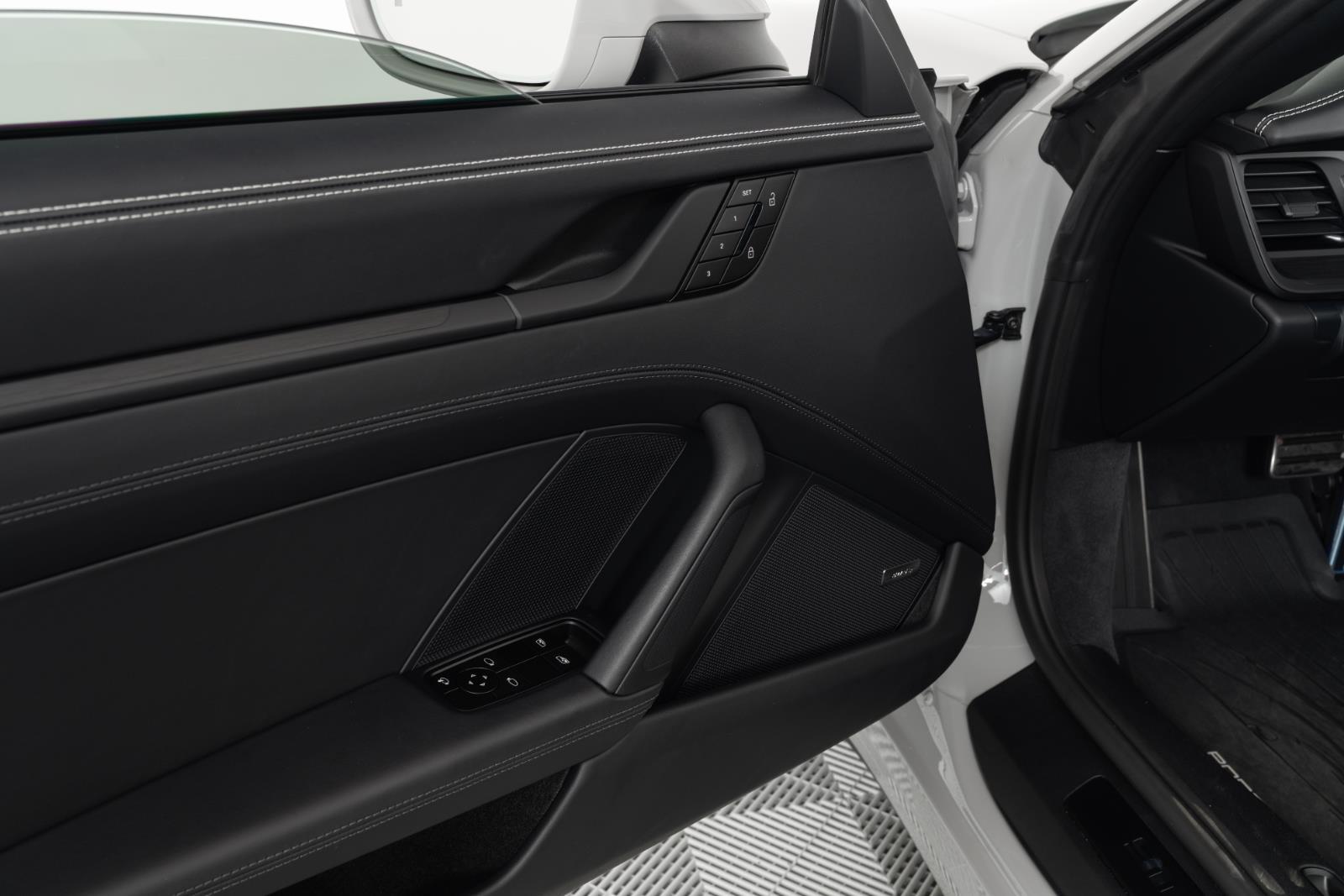 2025 Porsche 911 GTS - Photo 22