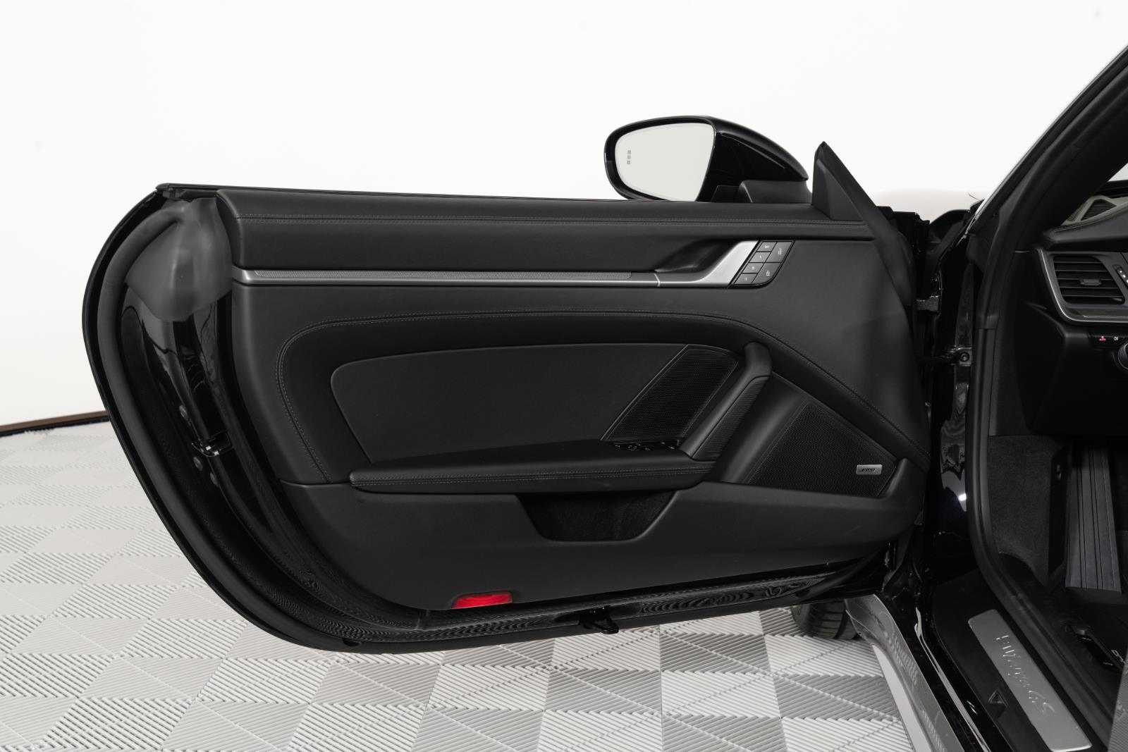 2024 Porsche 911 - Photo 21