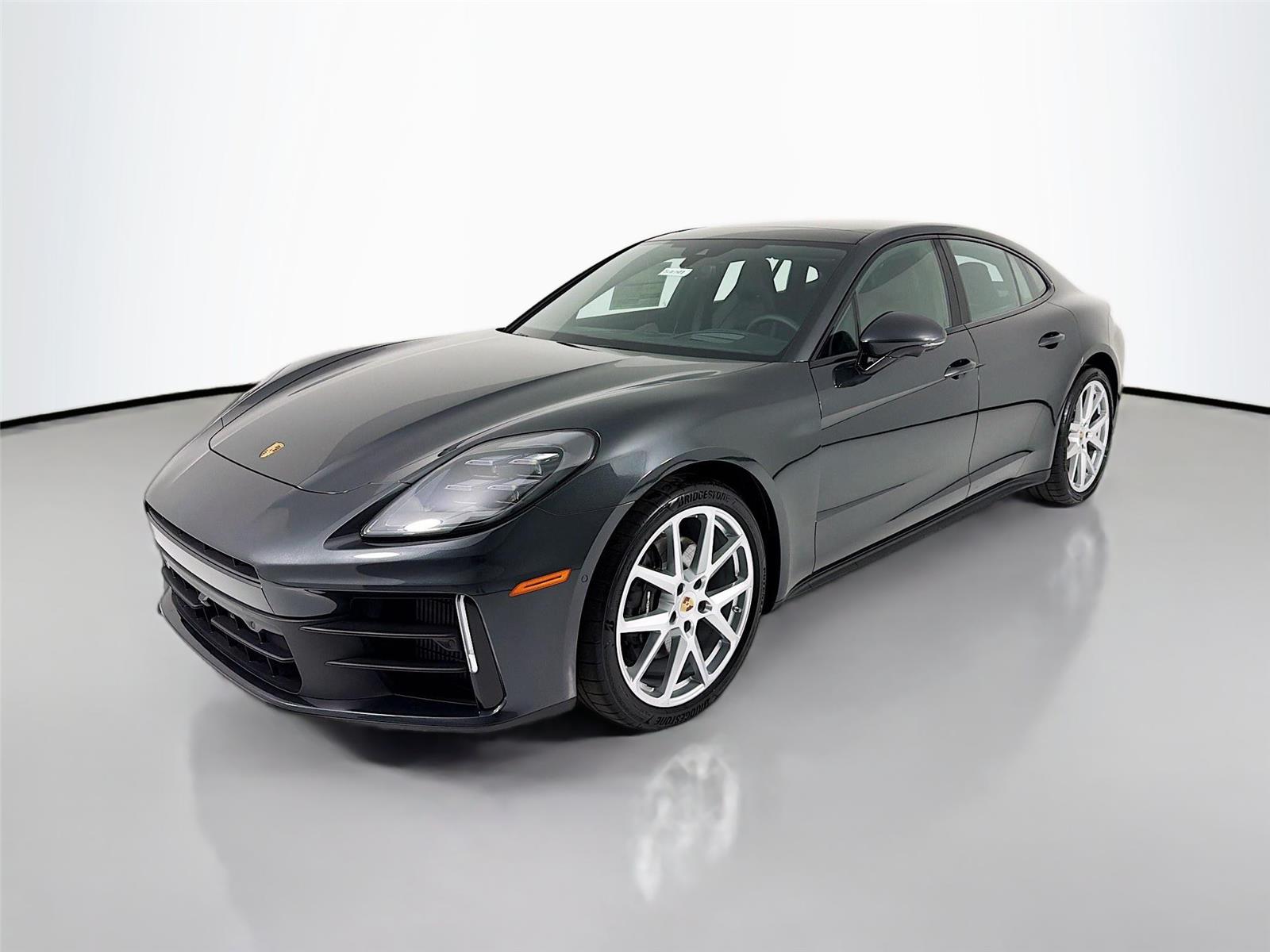 2025 Porsche Panamera 4 AWD