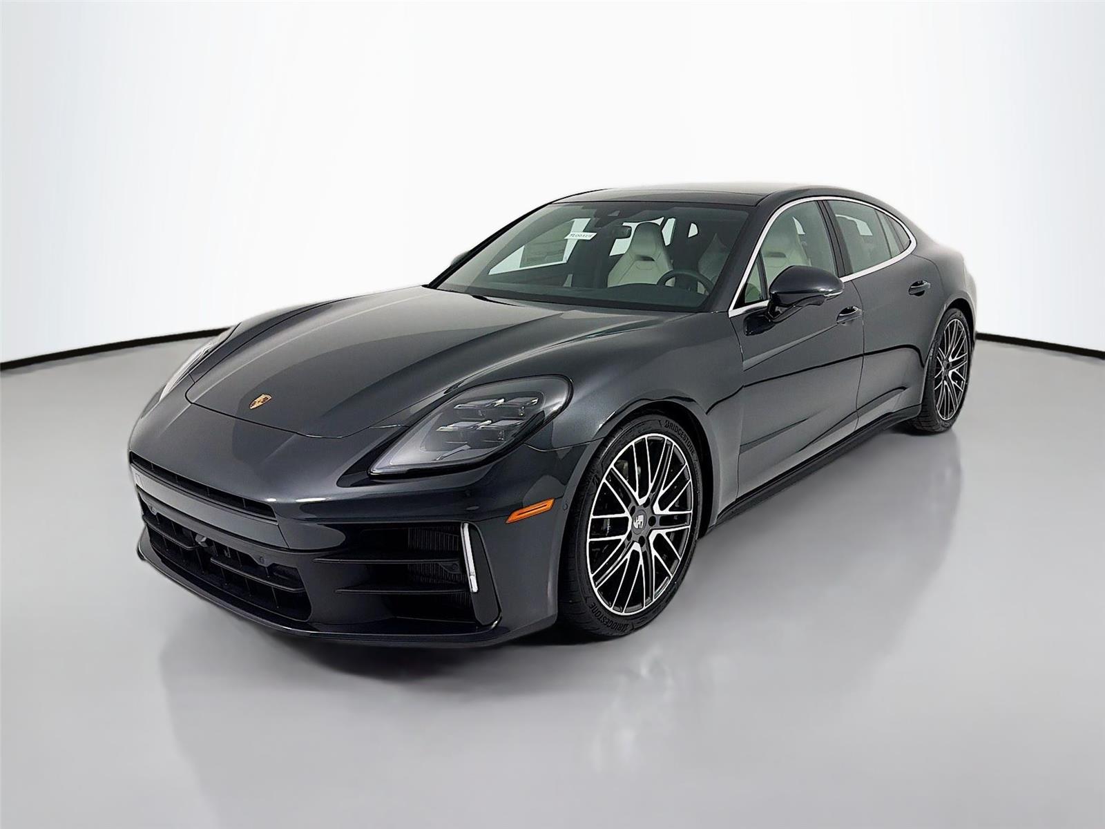 2026 Porsche Panamera 4 AWD