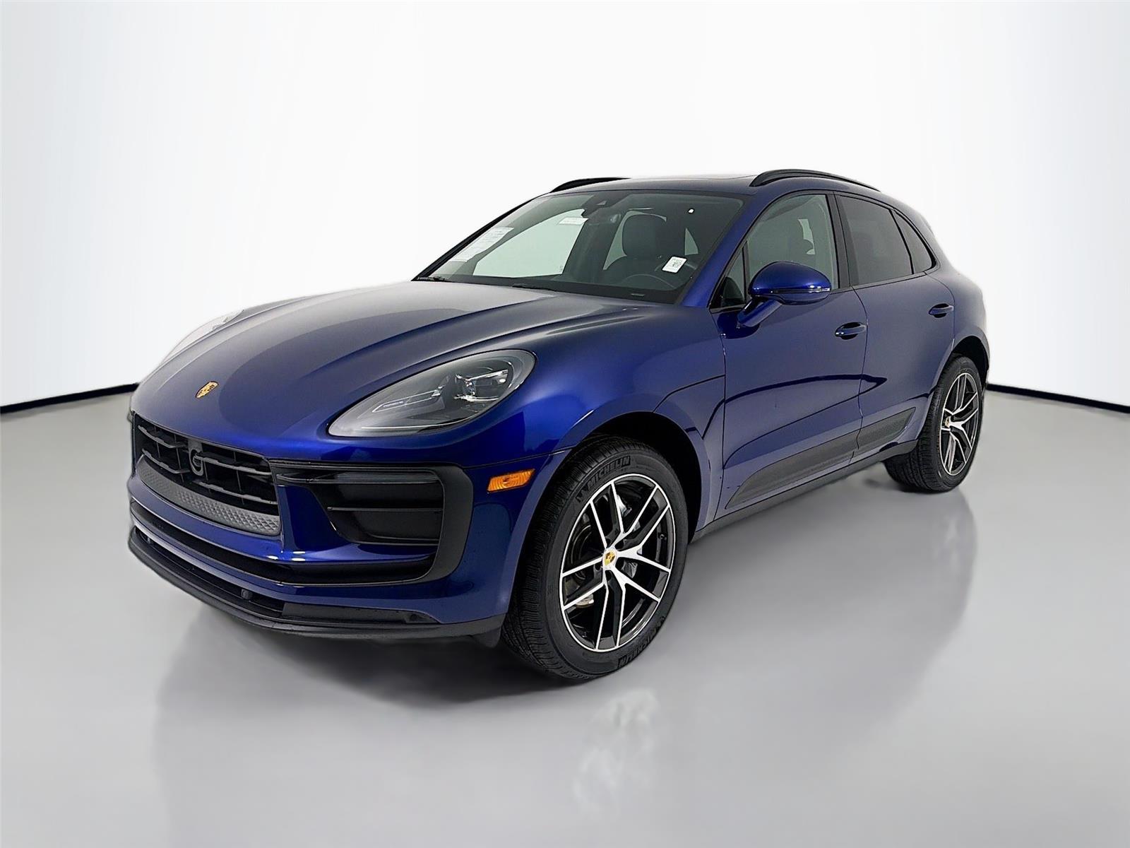 2025 Porsche Macan AWD