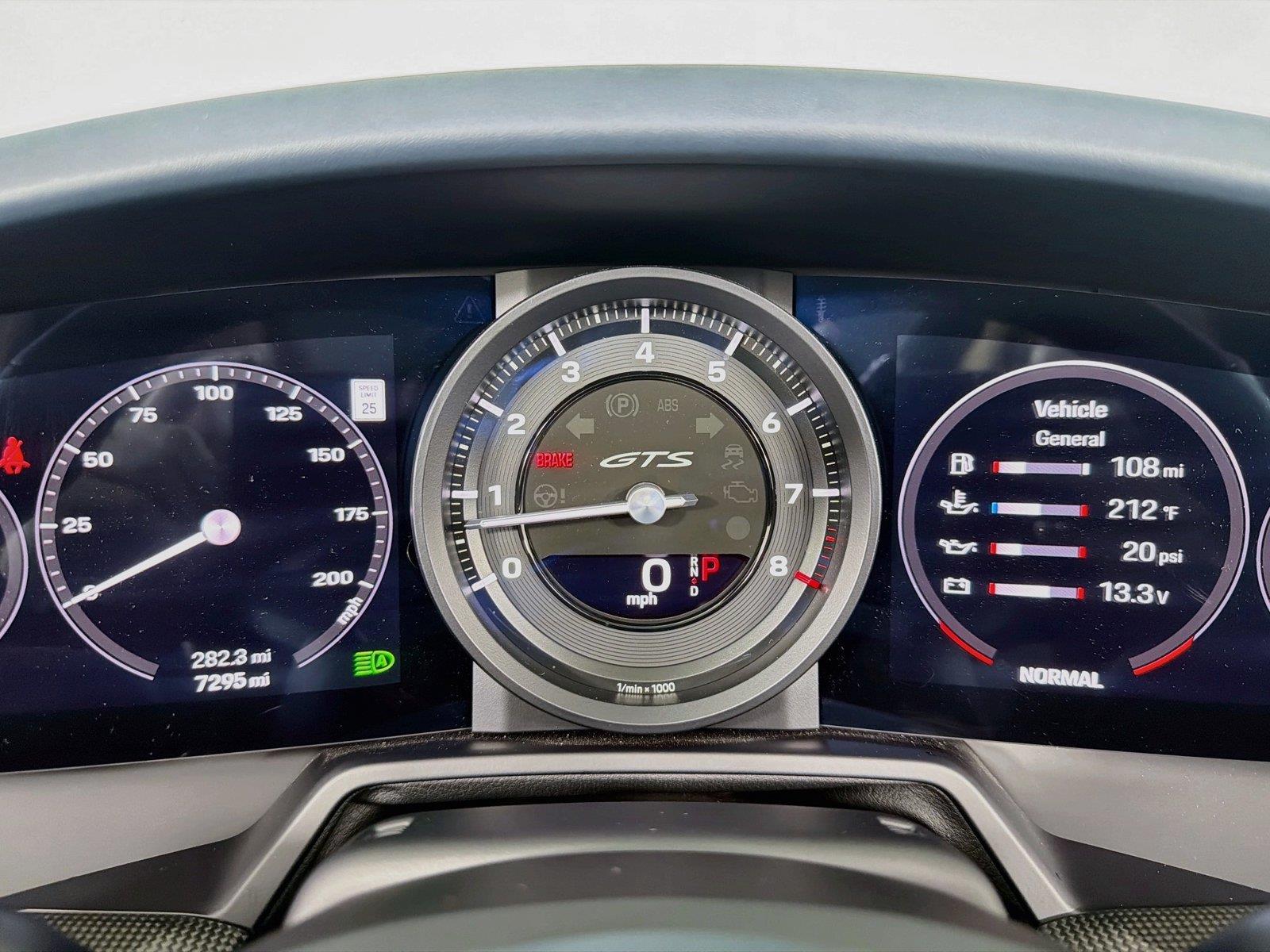 Used 2022 Chalk Porsche 4S image 19