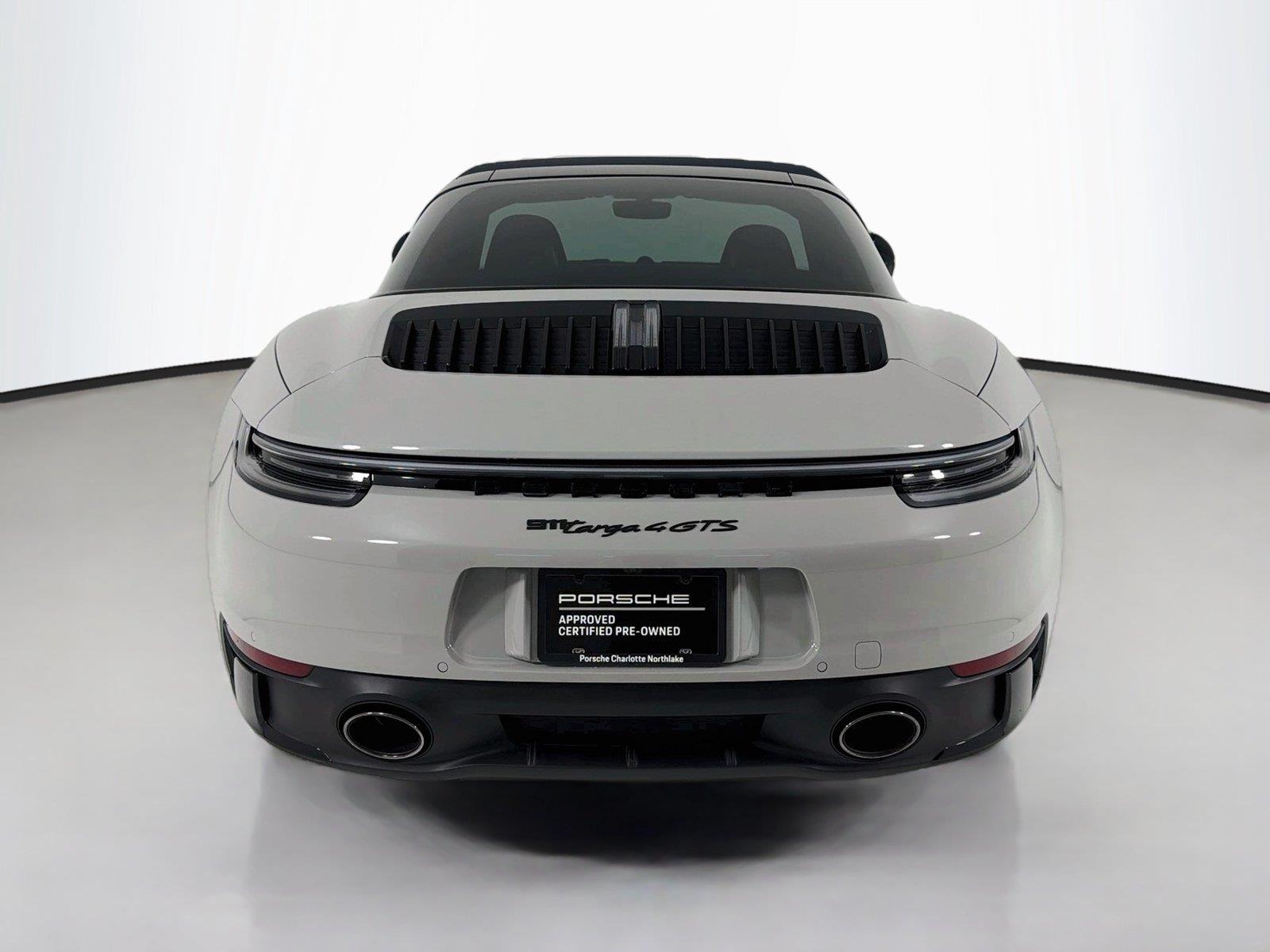 Used 2022 Chalk Porsche 4S image 33