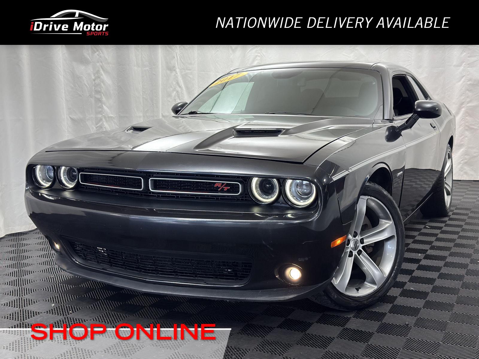 2017 Dodge Challenger R/T's photo