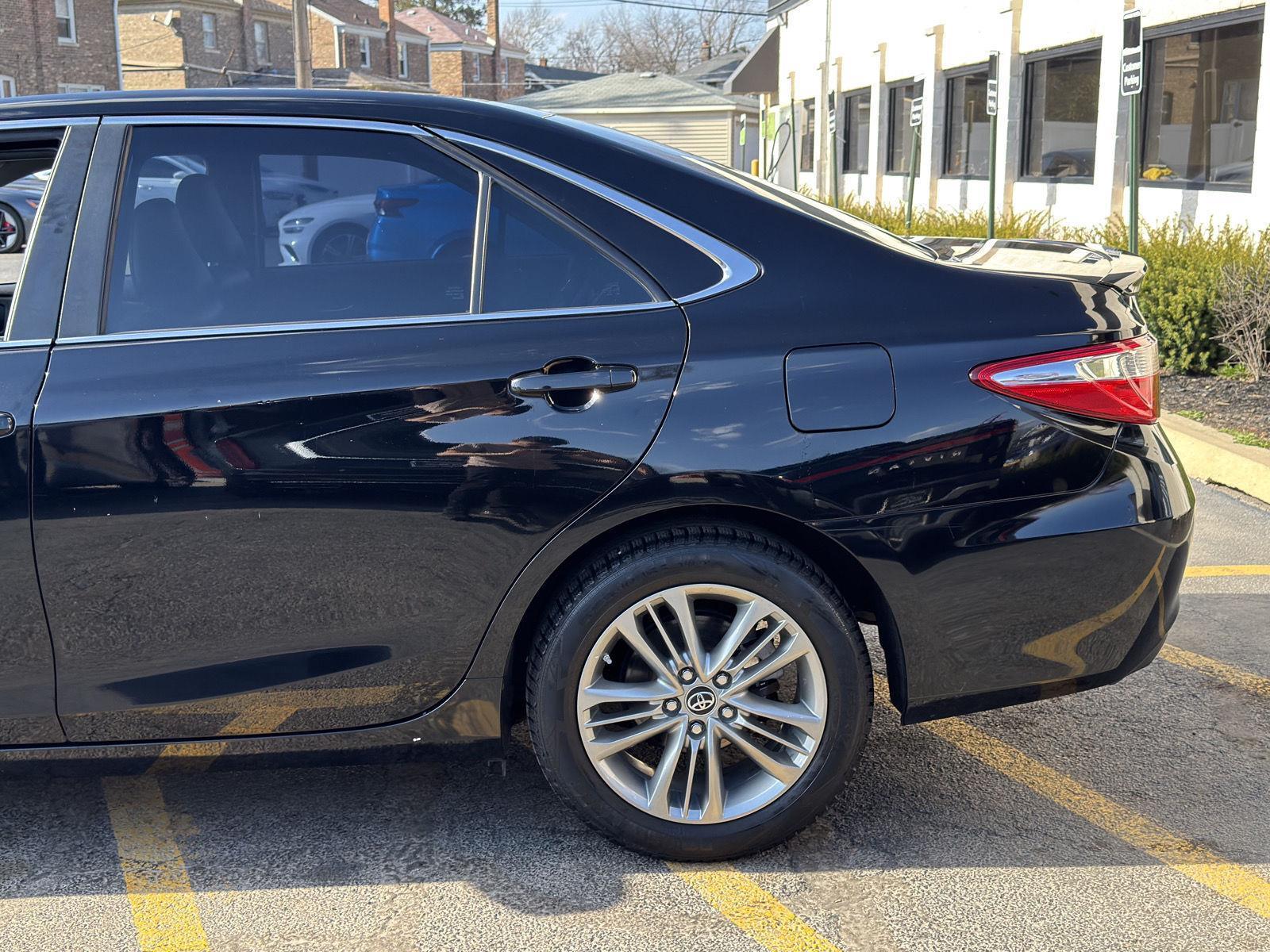 View vehicle photo 3