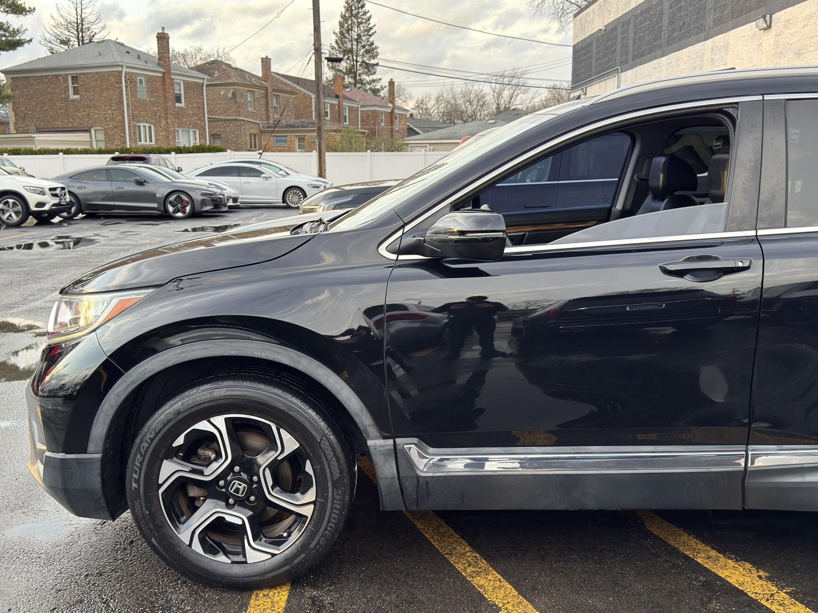 View vehicle photo 2