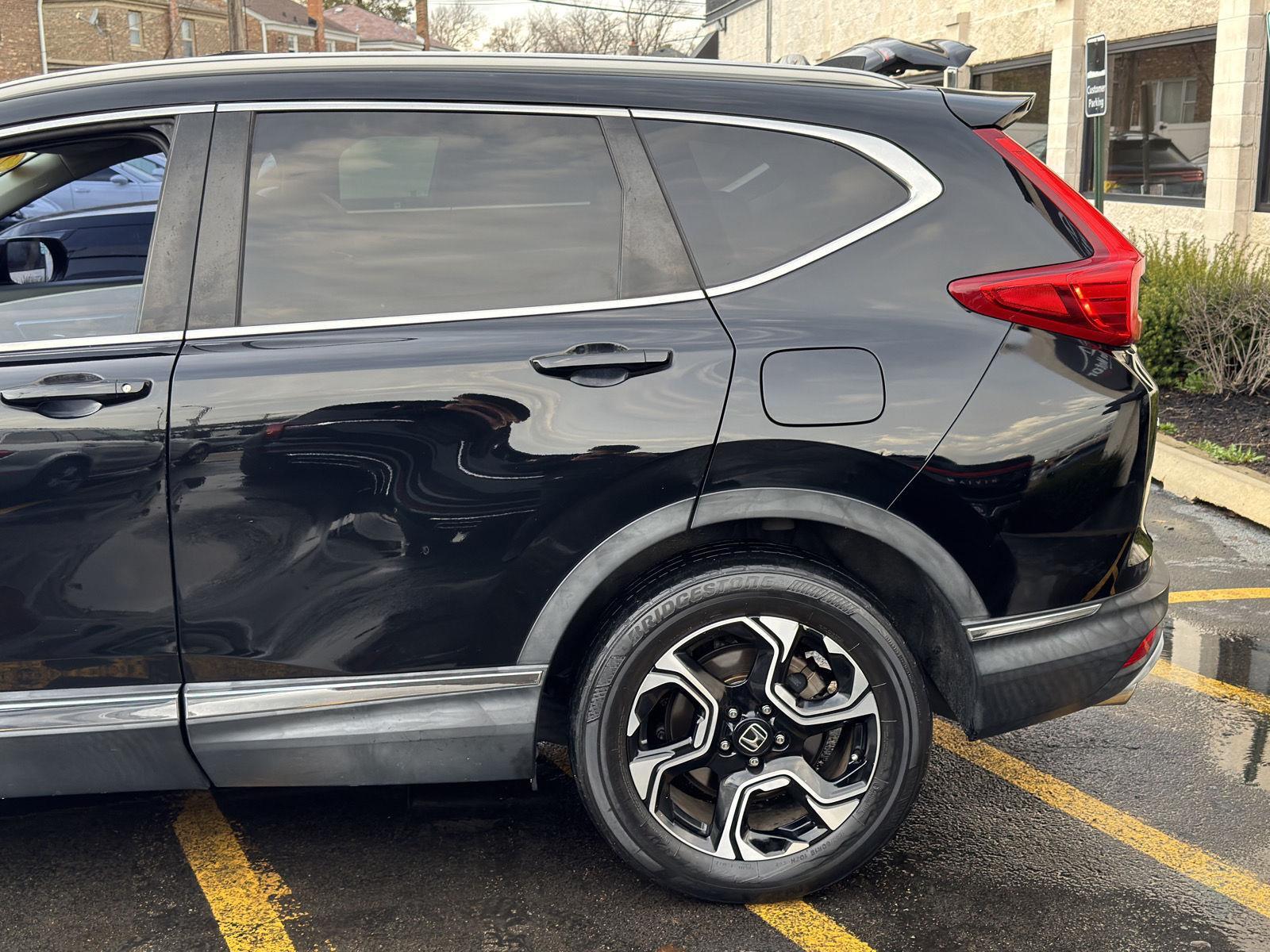 View vehicle photo 5