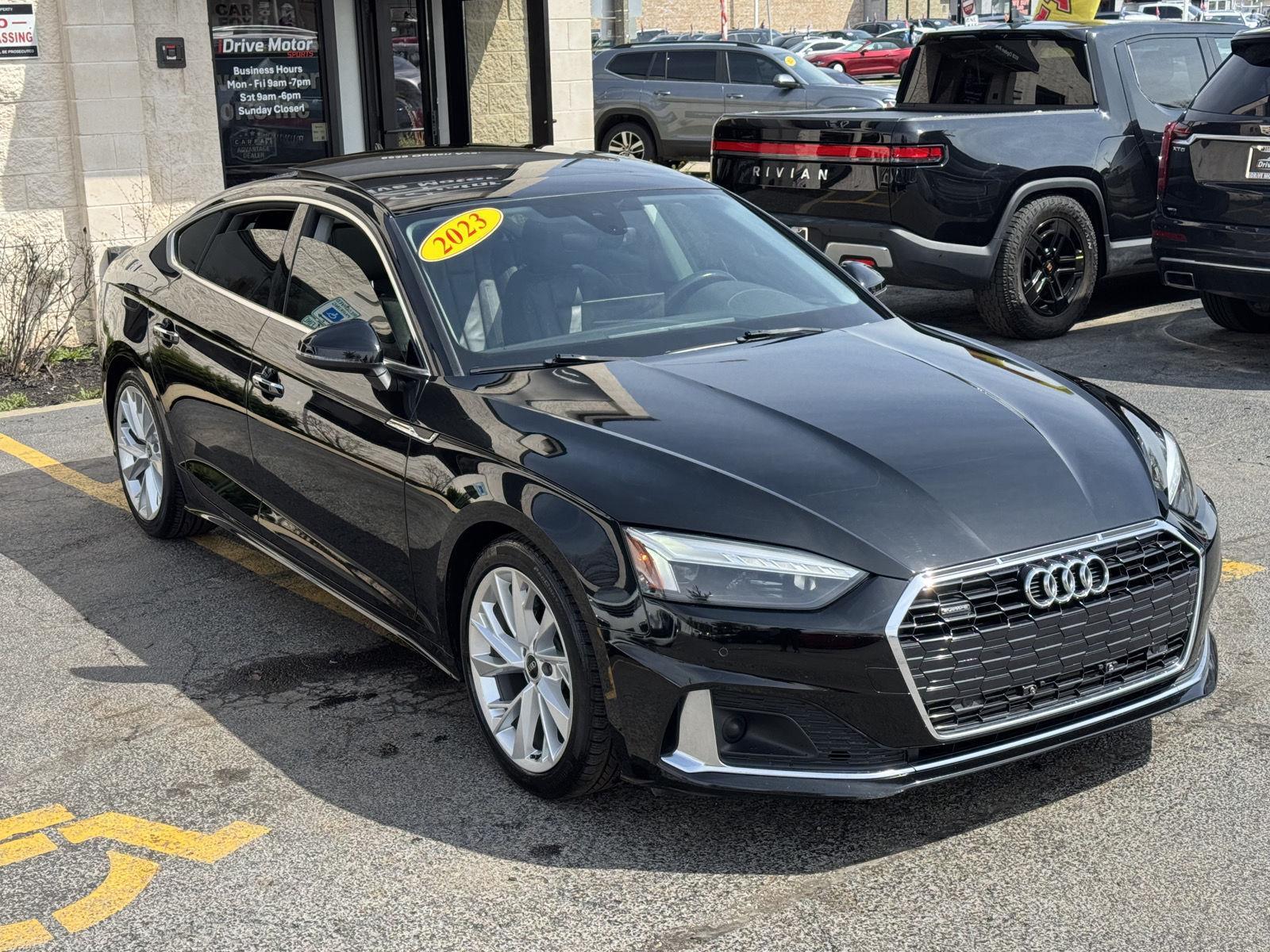 View vehicle photo 7