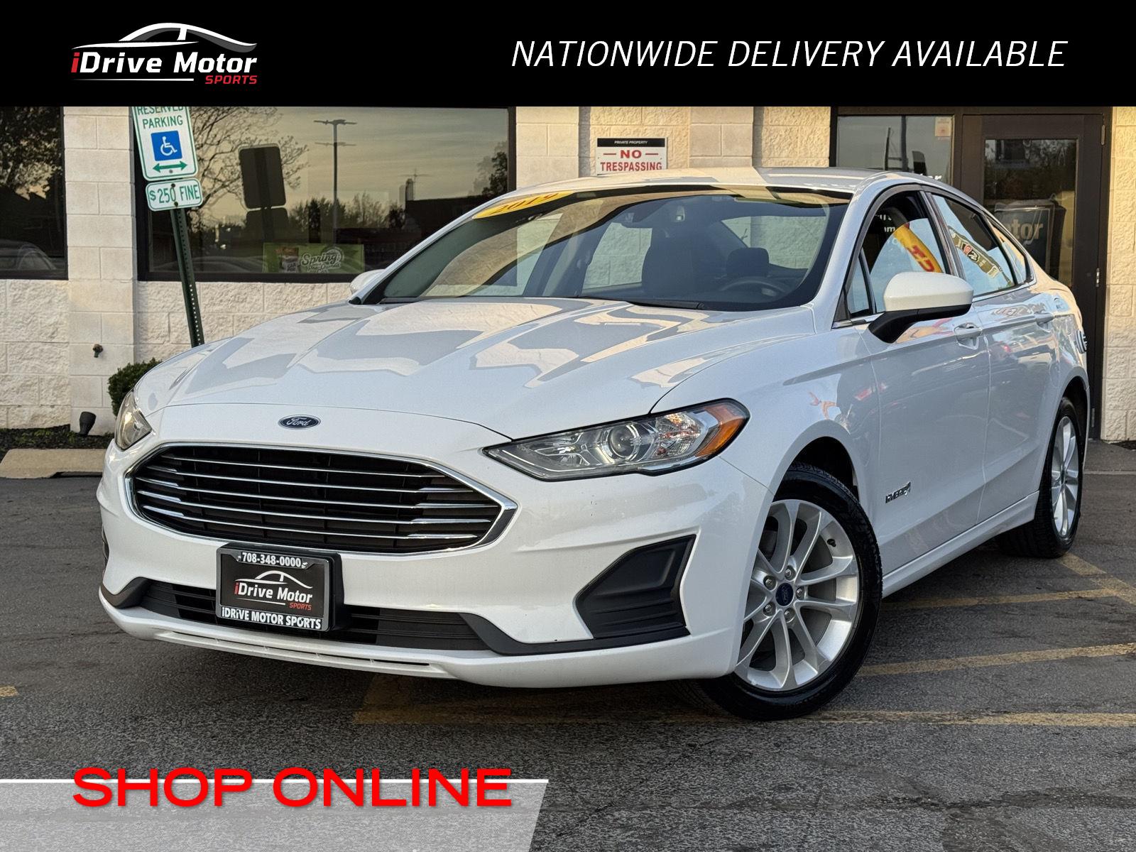 2019 Ford Fusion SE's photo