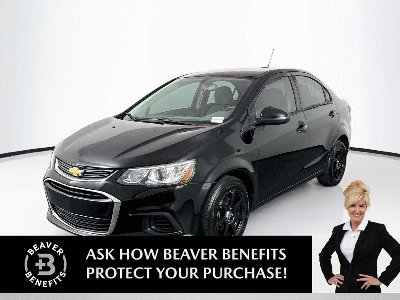 2018 Chevrolet Sonic Negro (Mosaic Black Metallic) Sedán Tracción delantera 6 velocidades Automática
