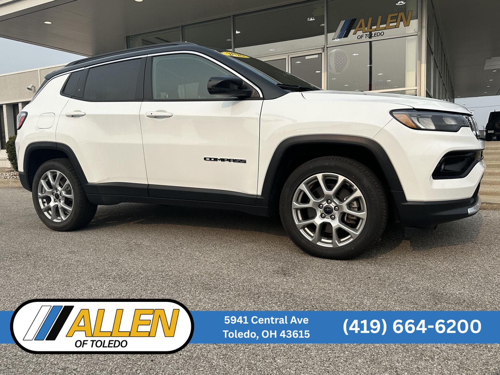 Bright White Clearcoat 2025 Jeep Compass SUV / Crossover Four-Wheel Drive 8-Speed Automatic