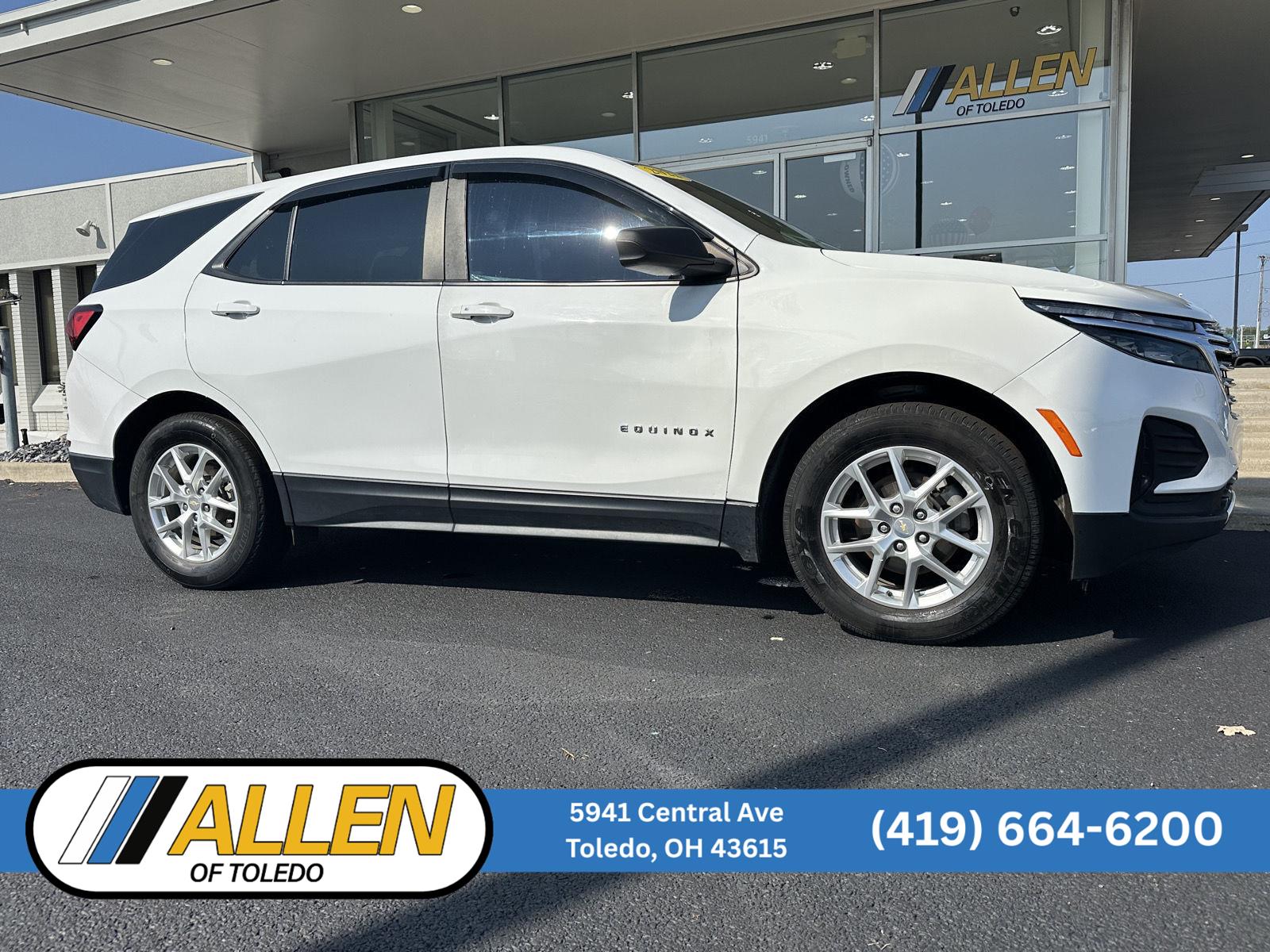 Summit White 2022 Chevrolet Equinox SUV / Crossover Front-Wheel Drive 6-Speed Automatic Overdrive