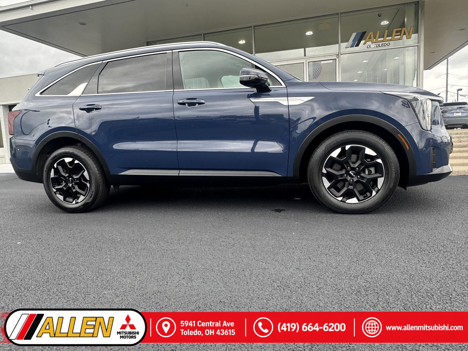 Midnight Lake Blue 2025 Kia Sorento SUV / Crossover Front-Wheel Drive Automatic