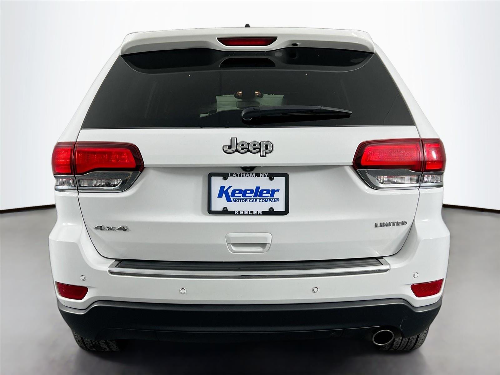 View vehicle photo 5