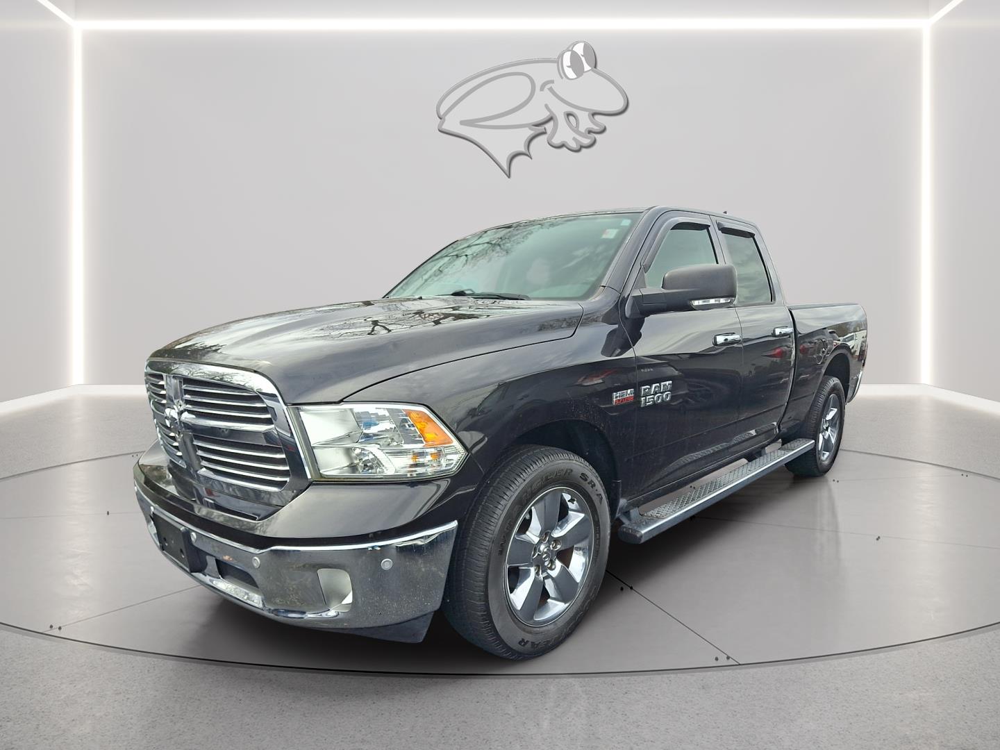 2017 RAM 1500 SLT Quad Cab 4WD