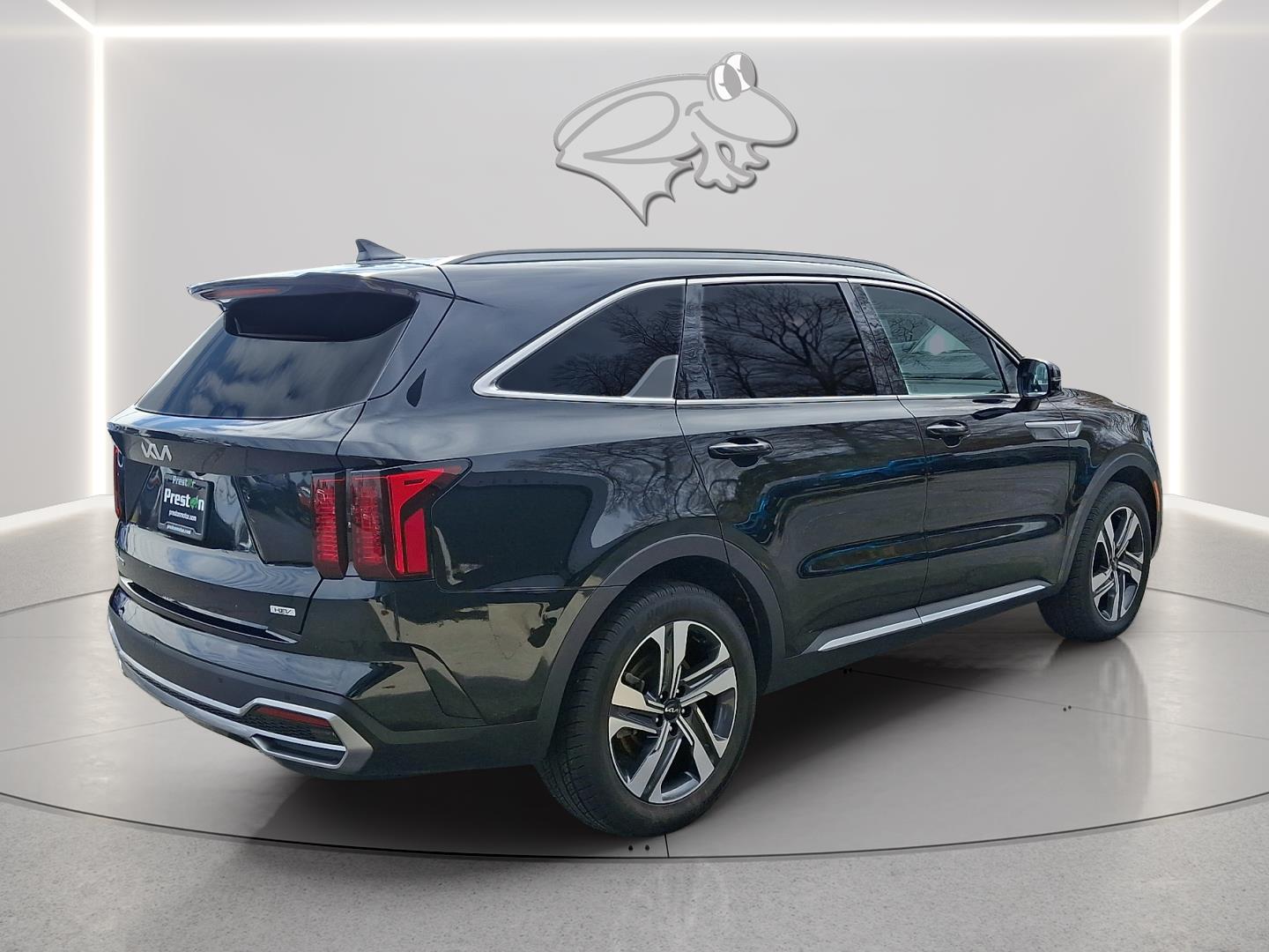 View vehicle photo 5