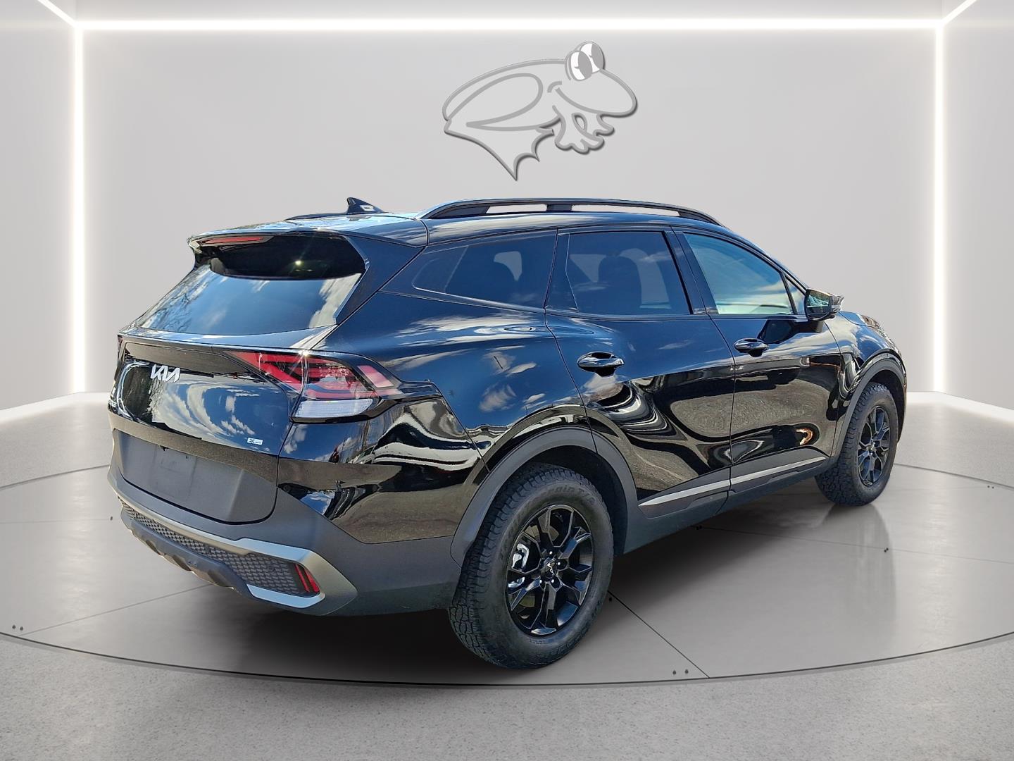 View vehicle photo 5