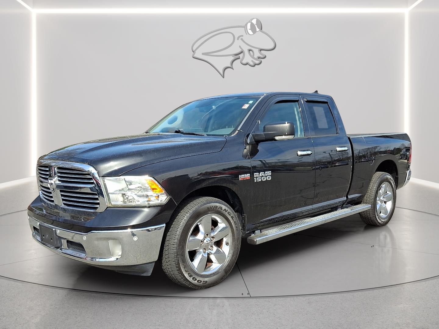 2017 RAM 1500 SLT Quad Cab 4WD