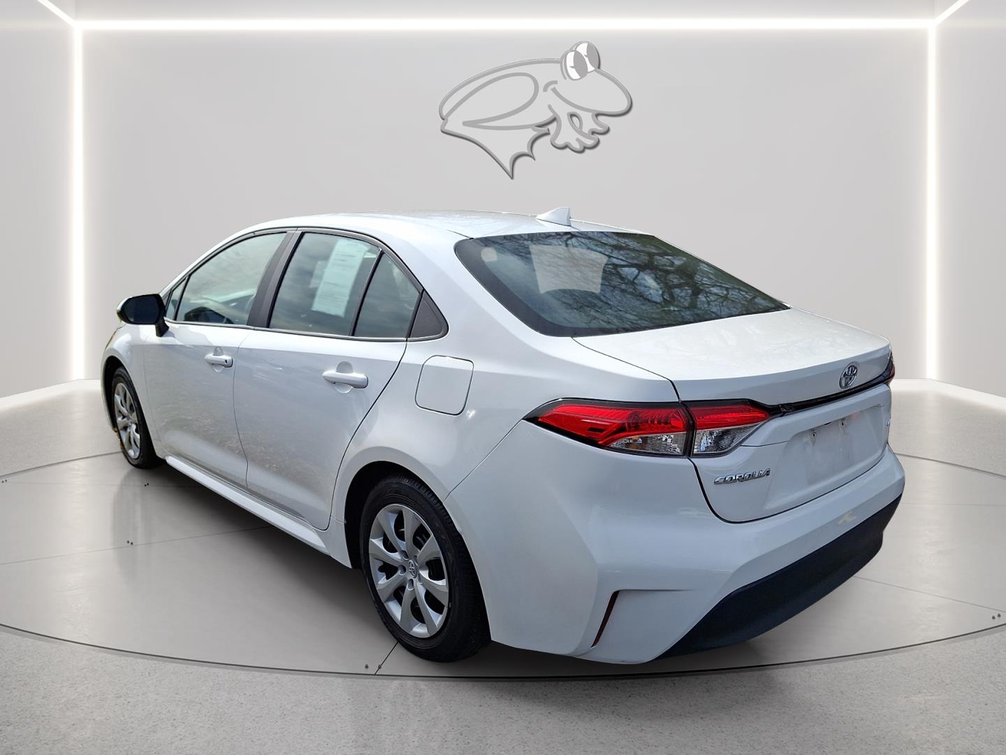 View vehicle photo 2