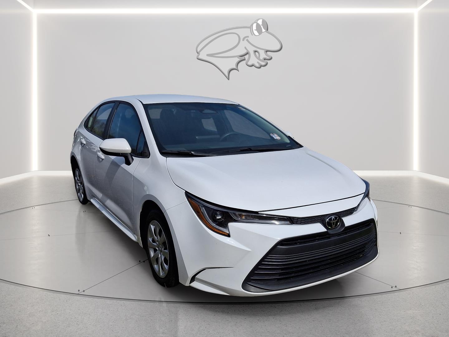 View vehicle photo 7