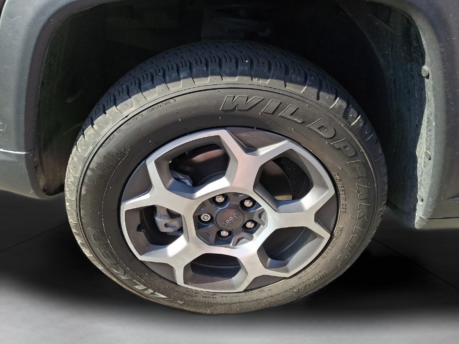 View vehicle photo 6