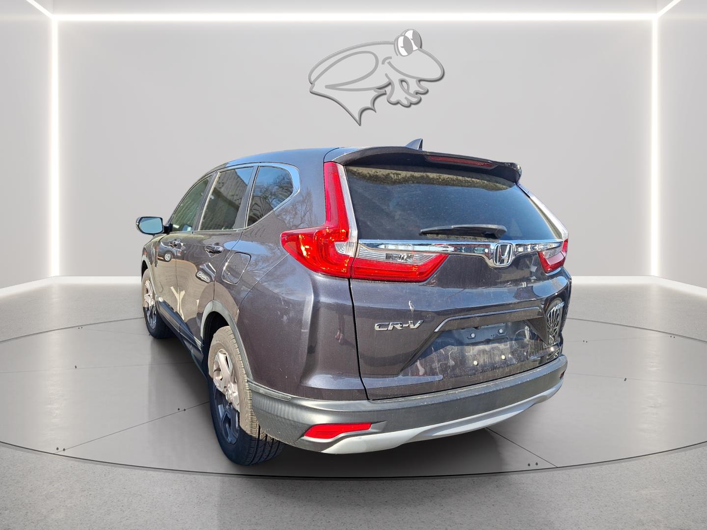 View vehicle photo 3