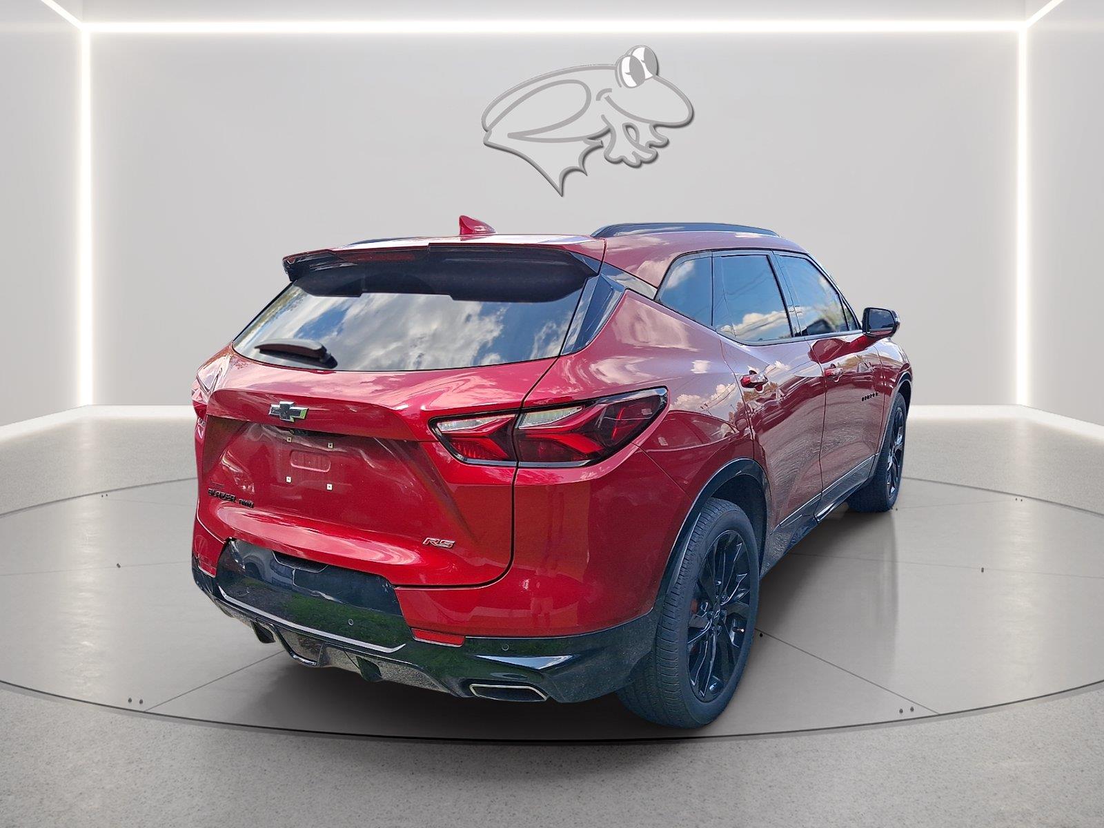 View vehicle photo 5