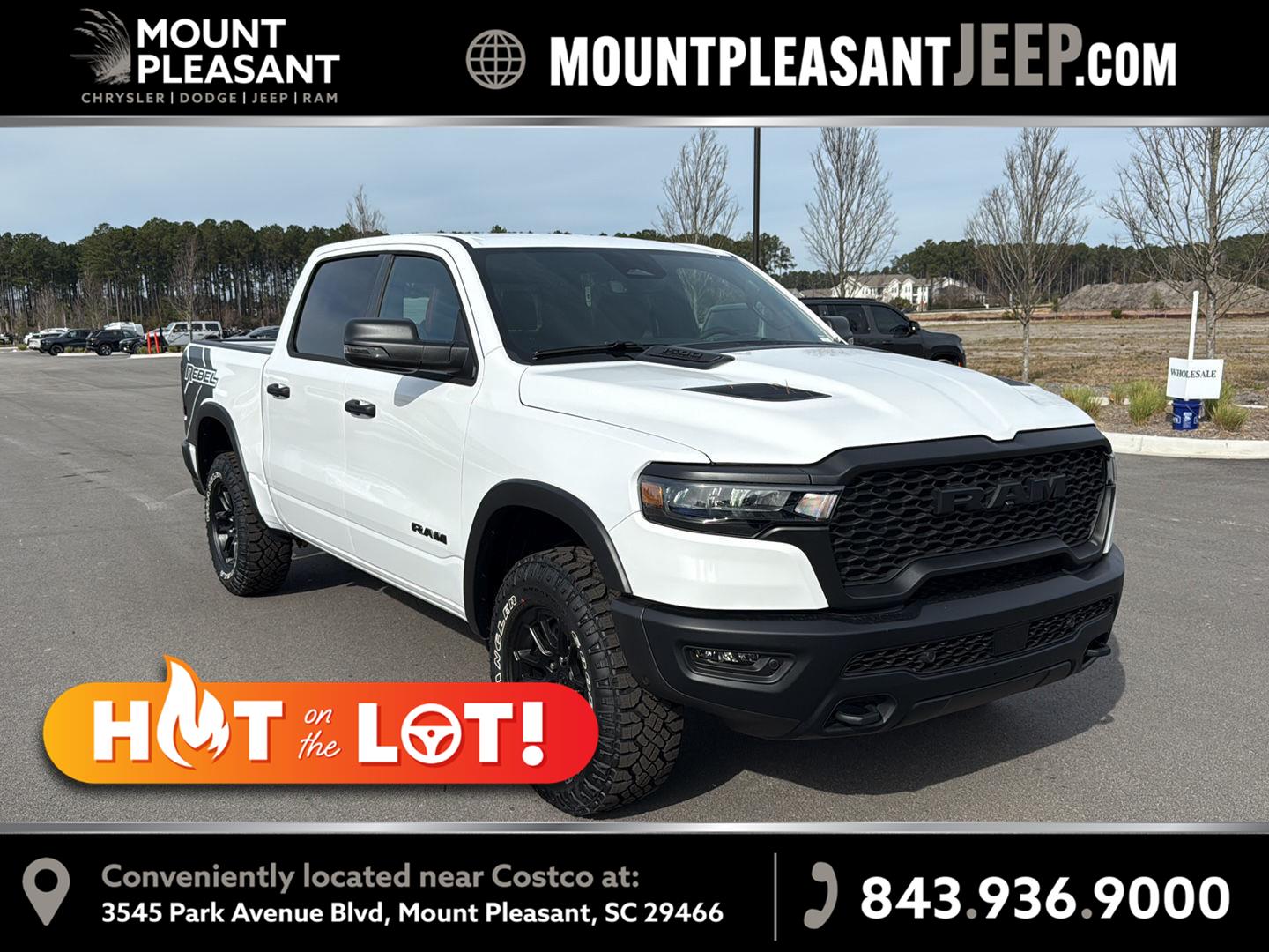 Bright White Clearcoat 2026 RAM 1500 Pickup Truck Four-Wheel Drive 8-Speed Automatic
