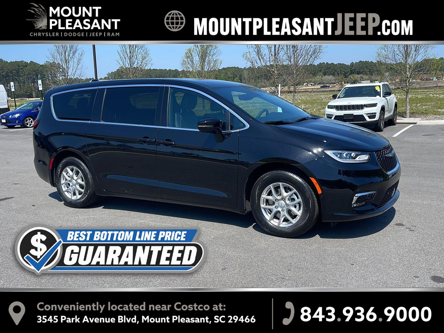 Diamond Black Crystal Pearlcoat 2026 Chrysler Pacifica Minivan Front-Wheel Drive 9-Speed Automatic