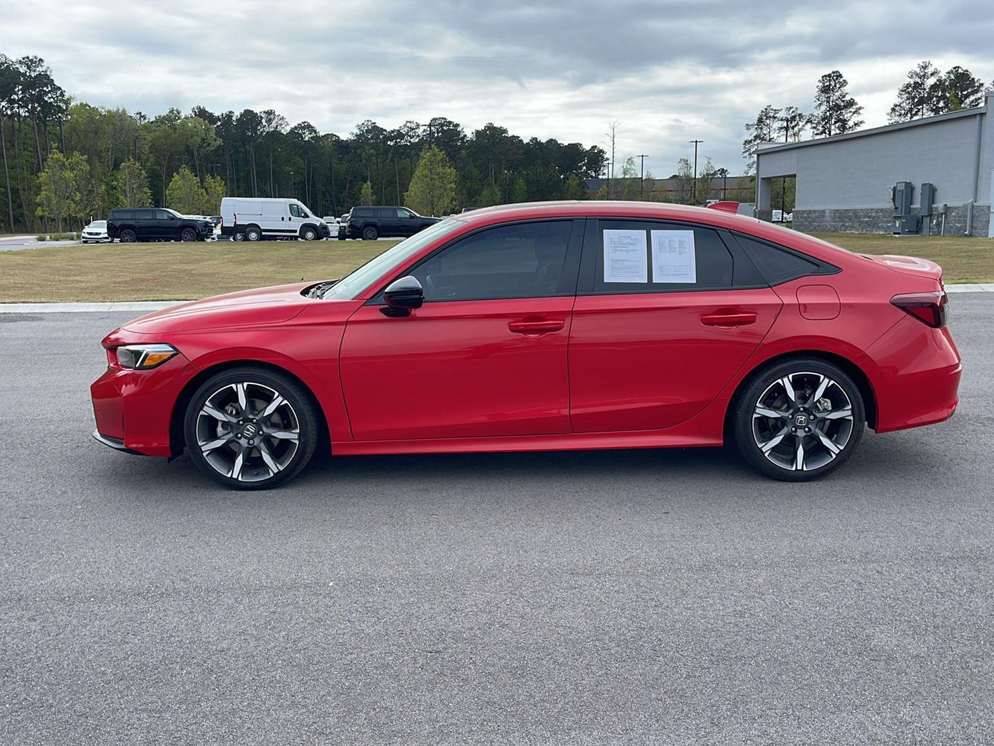 View vehicle photo 4