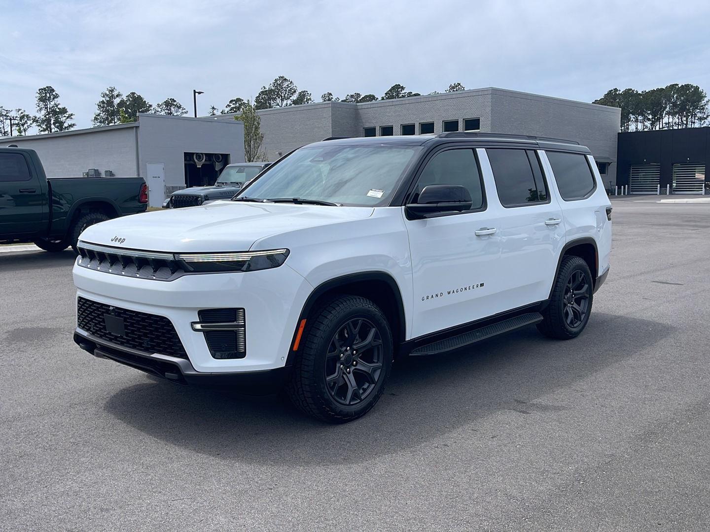 View vehicle photo 3