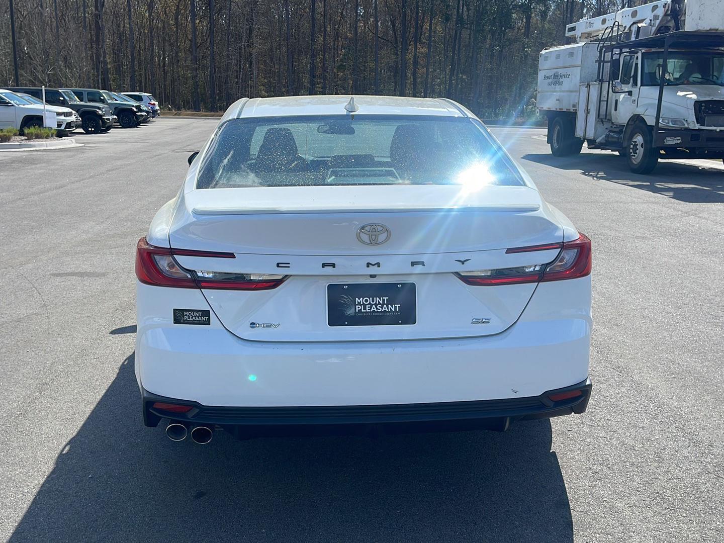 View vehicle photo 6