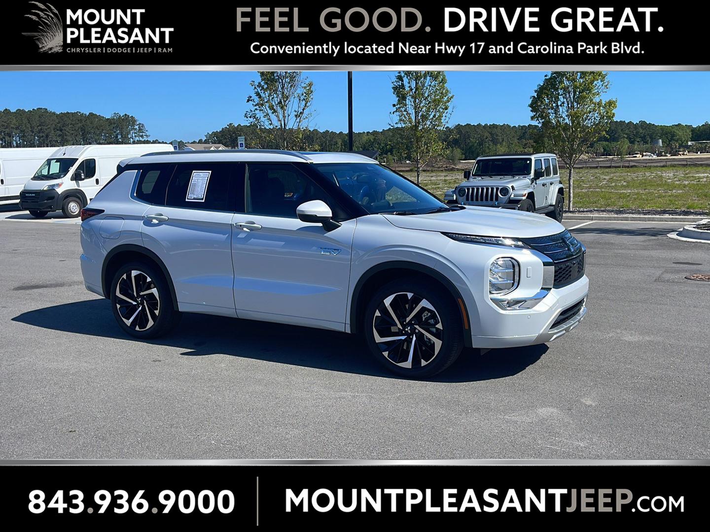 White Diamond 2025 Mitsubishi Outlander Hybrid Plug-in SEL S-AWC SUV / Crossover All-Wheel Drive Automatic