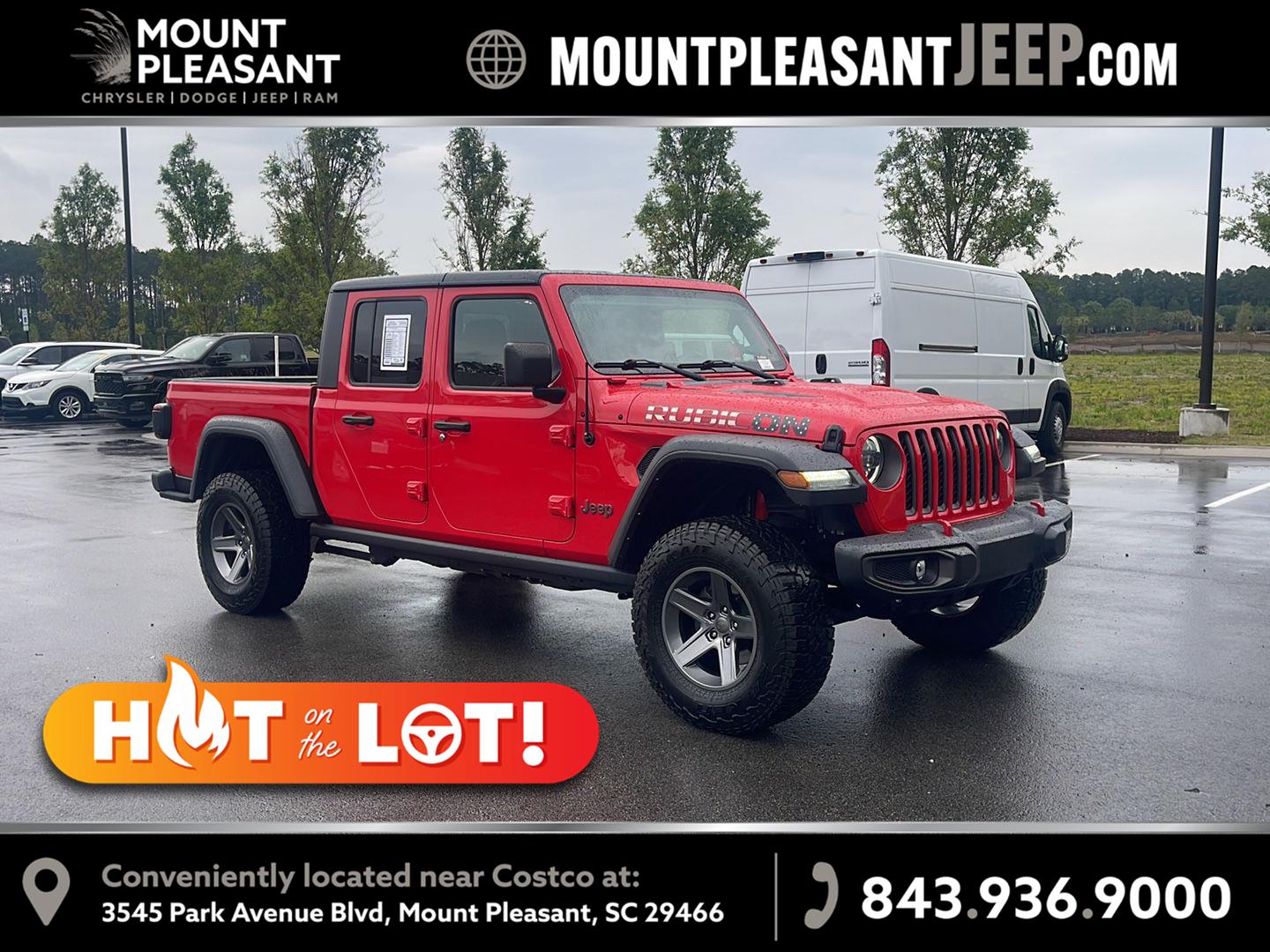 Firecracker Red Clearcoat 2023 Jeep Gladiator Pickup Truck Four-Wheel Drive 8-Speed Automatic