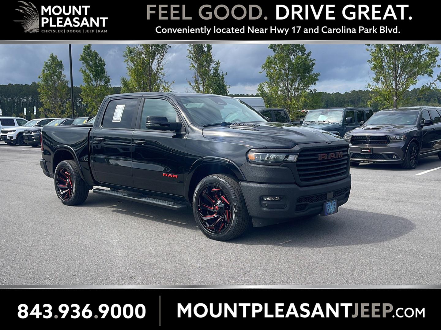 Diamond Black Crystal Pearlcoat 2025 RAM 1500 Laramie Crew Cab 4WD Pickup Truck Four-Wheel Drive 8-Speed Automatic