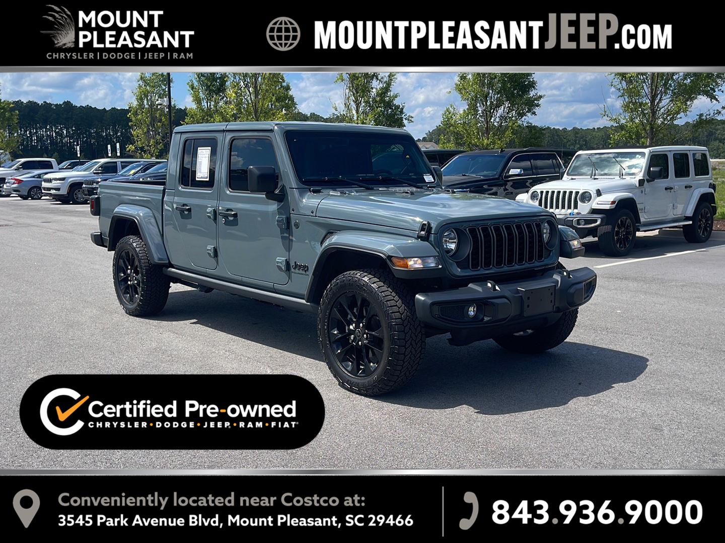 Anvil Clearcoat 2025 Jeep Gladiator Pickup Truck Four-Wheel Drive 8-Speed Automatic