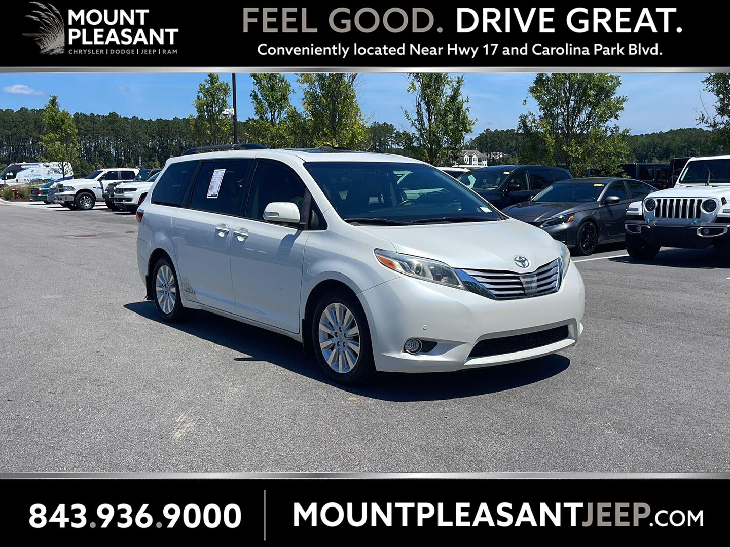 White (Blizzard Pearl) 2016 Toyota Sienna Minivan Front-Wheel Drive Automatic