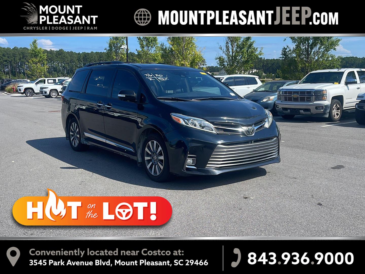 Midnight Black Metallic 2020 Toyota Sienna Minivan Front-Wheel Drive 8-Speed Automatic
