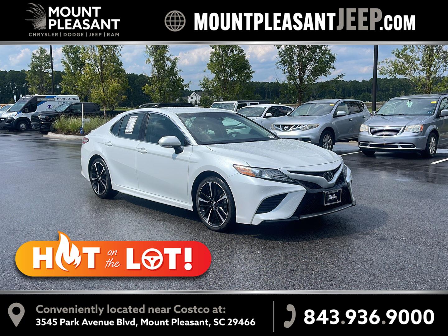 White (Wind Chill Pearl) 2018 Toyota Camry Sedan Front-Wheel Drive 8-Speed Automatic