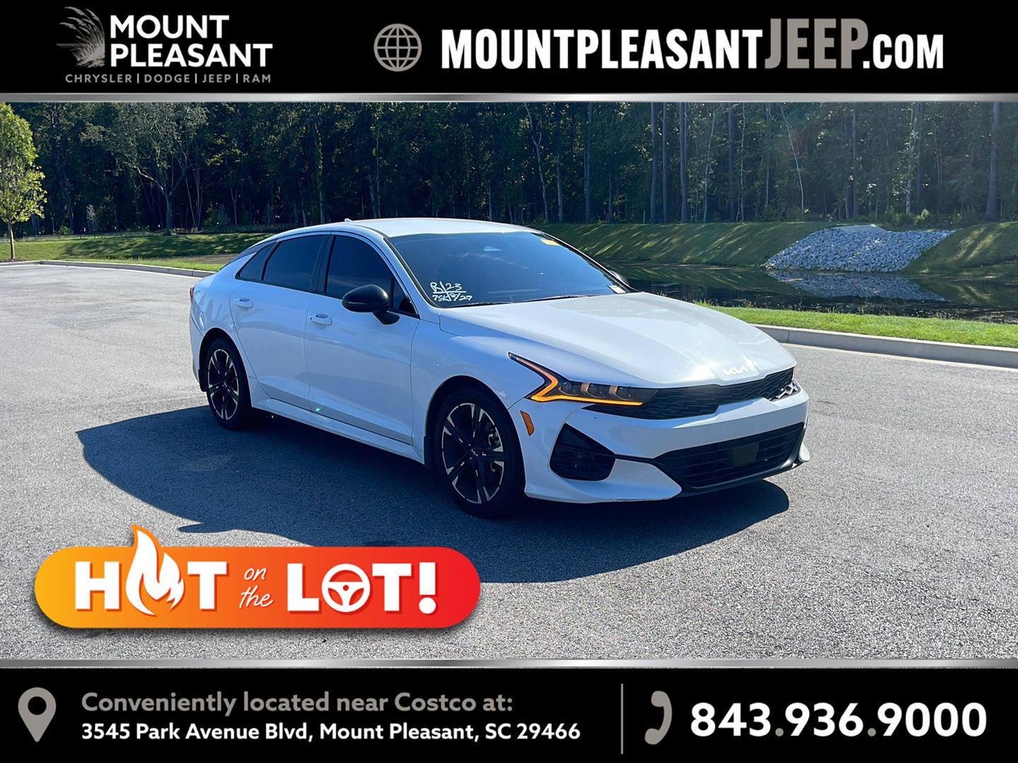 Glacial White Pearl 2022 Kia K5 Sedan Front-Wheel Drive 8-Speed Automatic