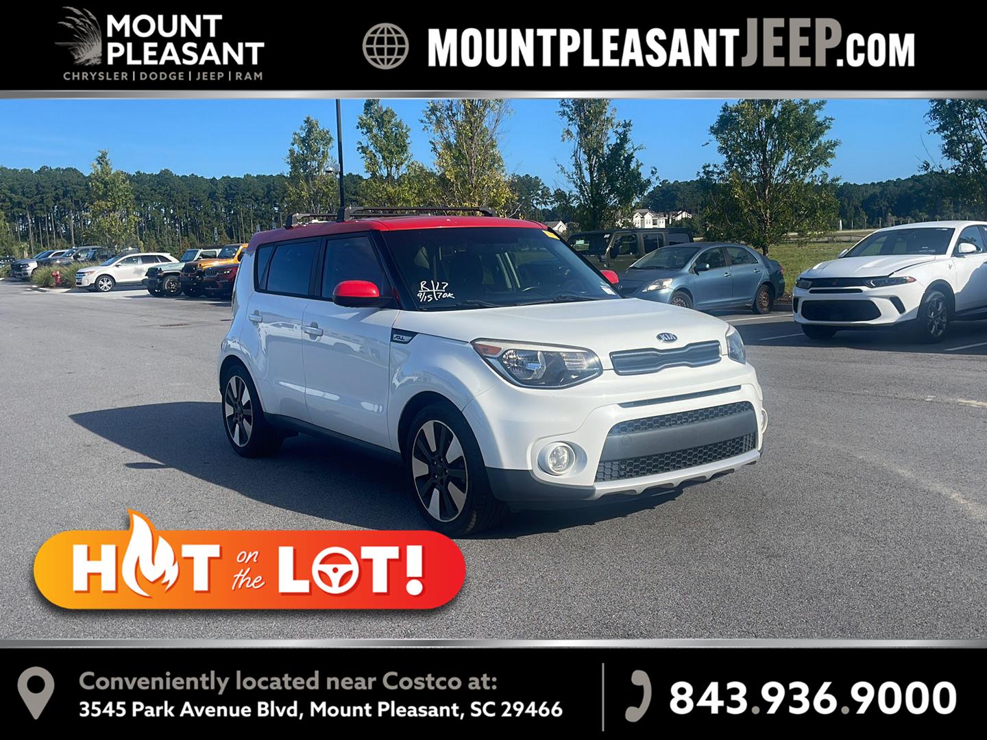White/Red 2017 Kia Soul Wagon Front-Wheel Drive Automatic