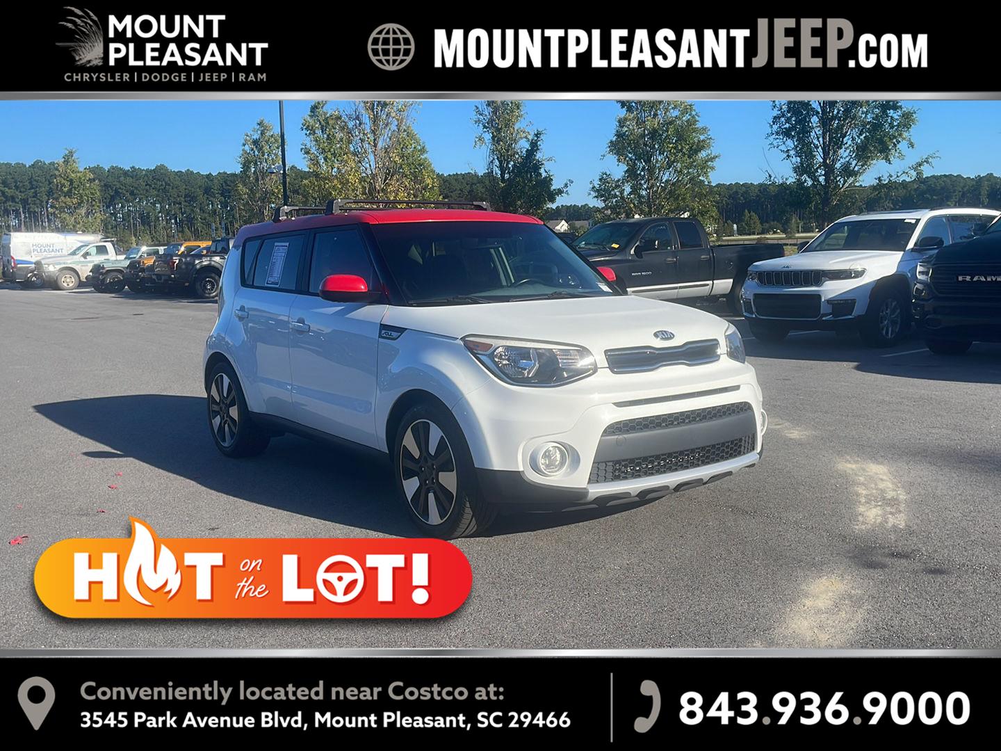 White/Red 2017 Kia Soul Wagon Front-Wheel Drive Automatic