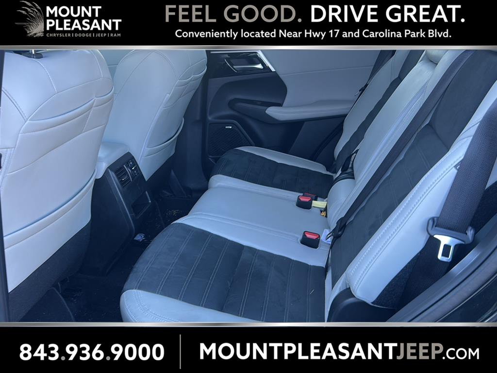 2025 Mitsubishi Outlander SE FWD