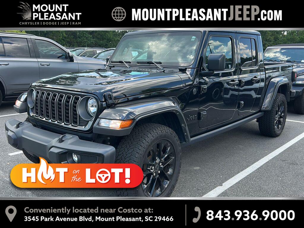 Black Clearcoat 2025 Jeep Gladiator Pickup Truck Four-Wheel Drive 8-Speed Automatic