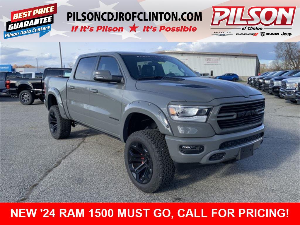 Billet Silver Metallic Clearcoat 2024 RAM 1500 Pickup Truck Four-Wheel Drive 8-Speed Automatic